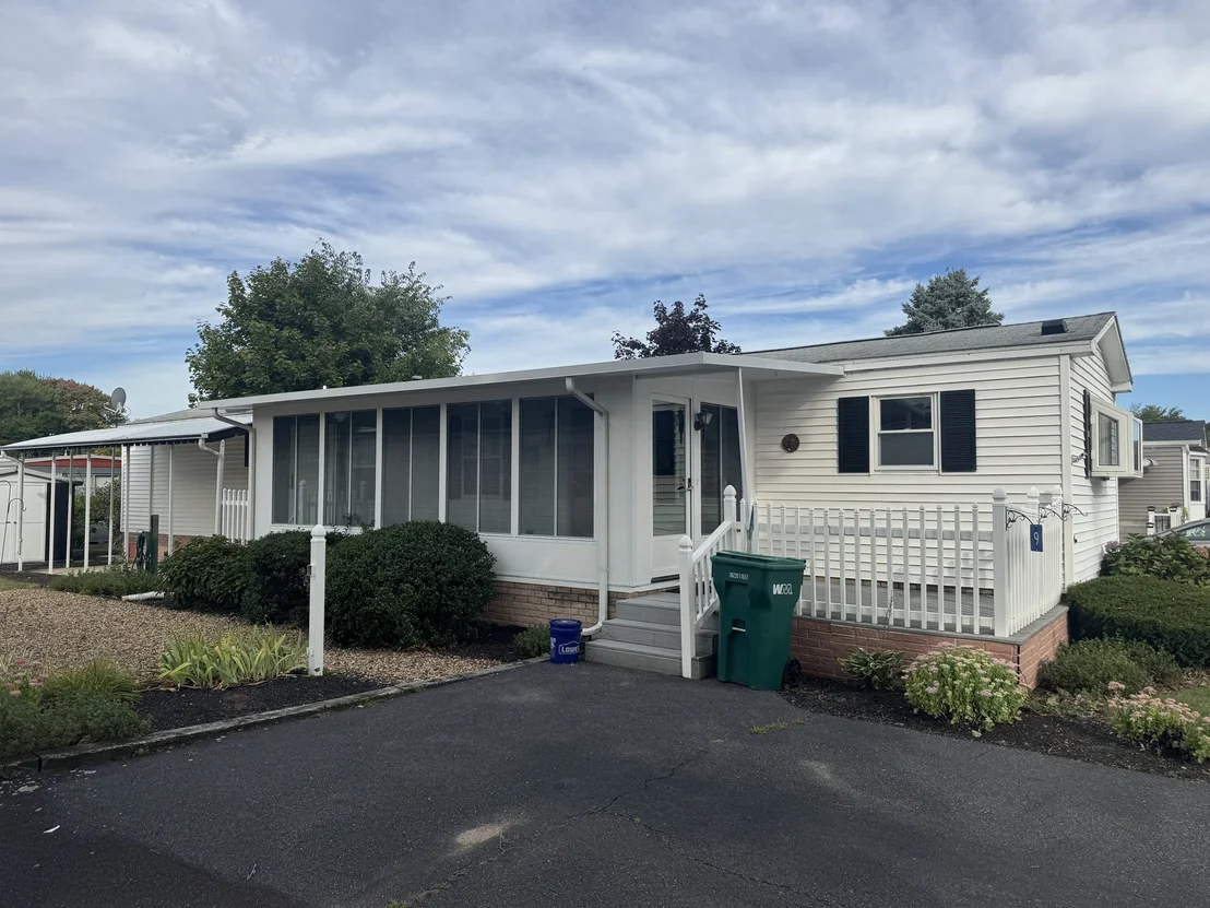 Photo of 9 Shortway