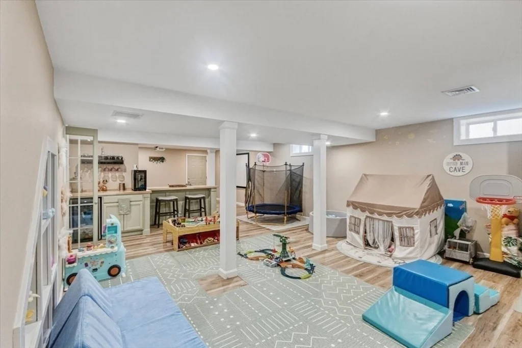 Photo of 4 Barrows Brook Cir