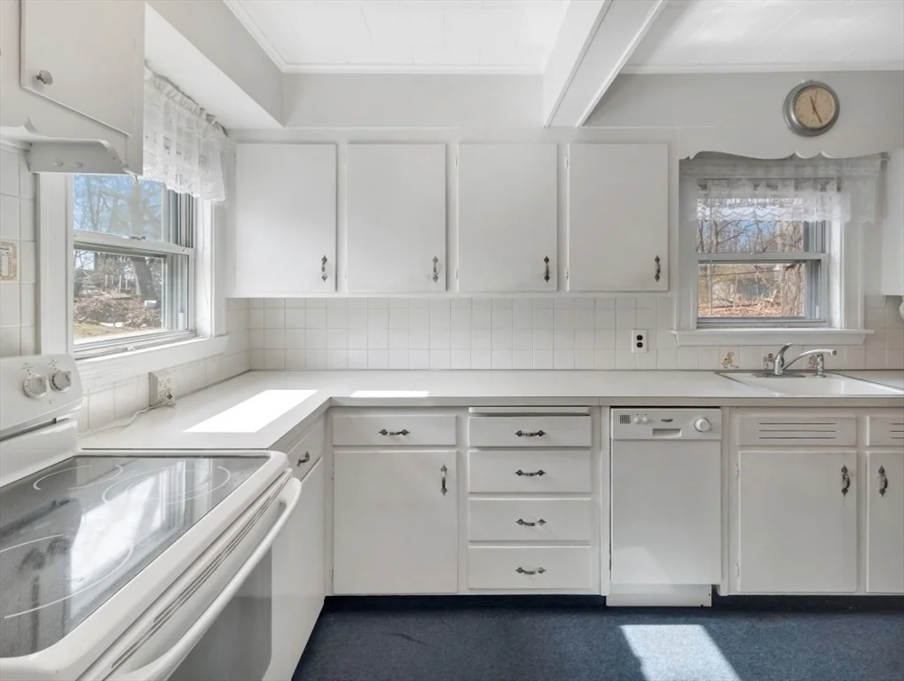 Photo of 10 Allison Rd