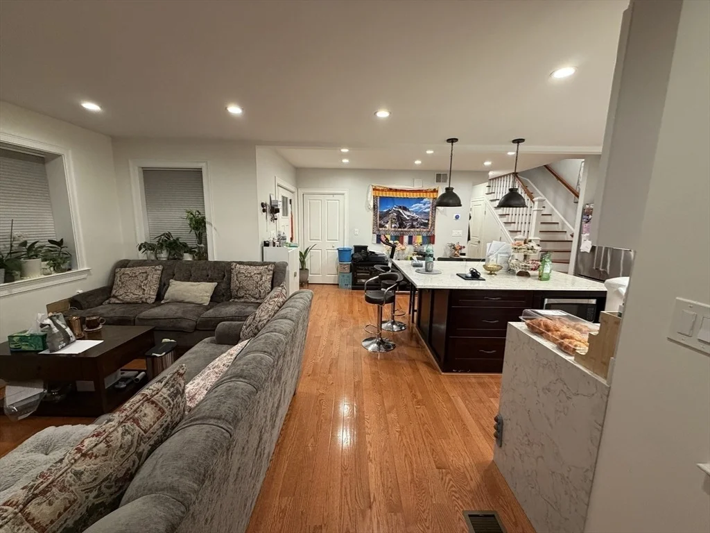 Photo of 32 Fremont Ave