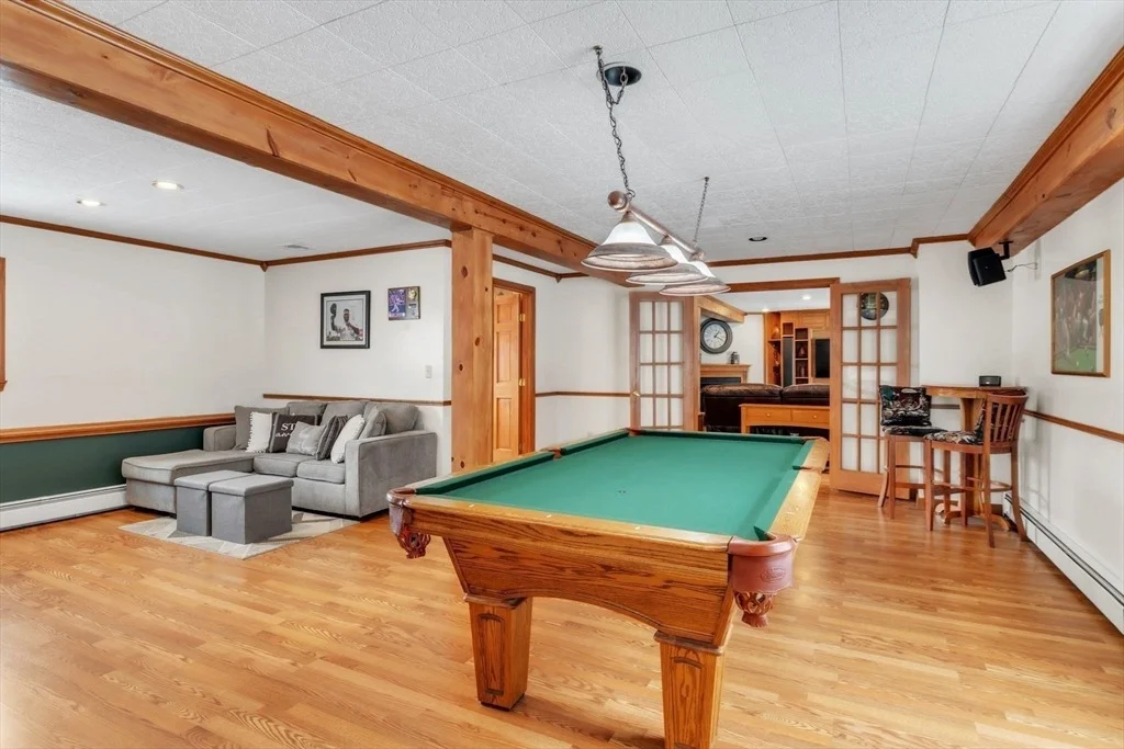 Photo of 11 Crystal Dr