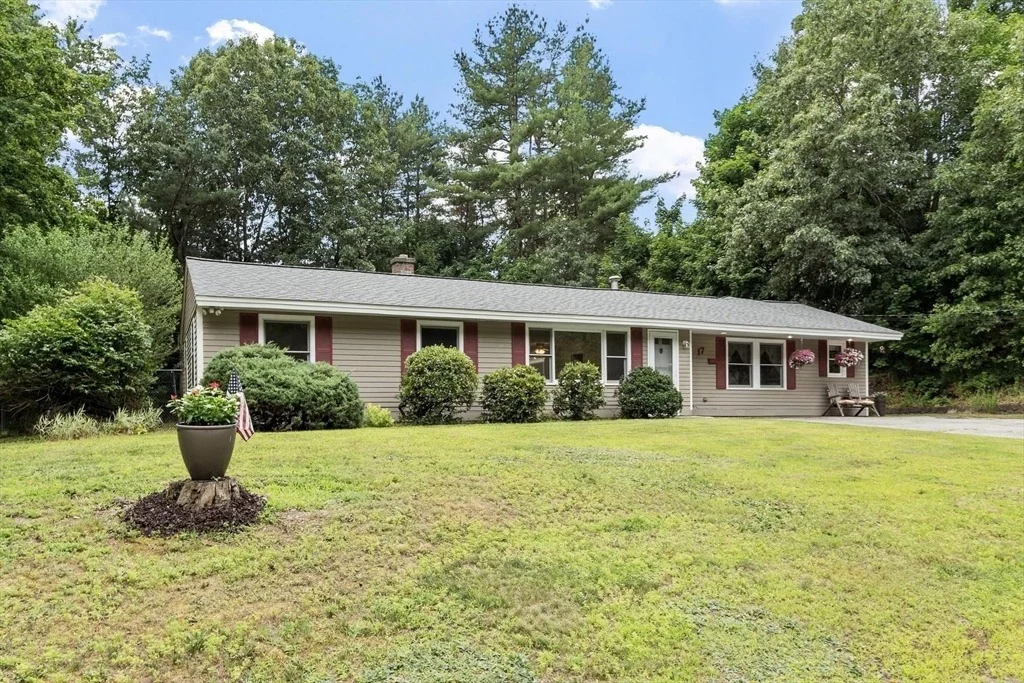 Photo of 17 Parlee Road