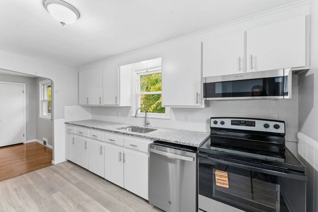 Photo of 123 Beesley Ave