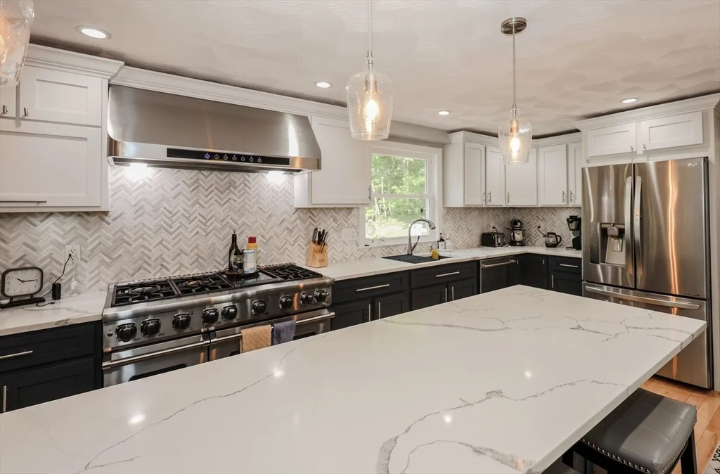 Photo of 13 Deerfield Dr