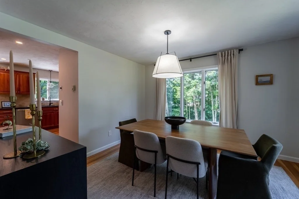 Photo of 140 Sutton Rd
