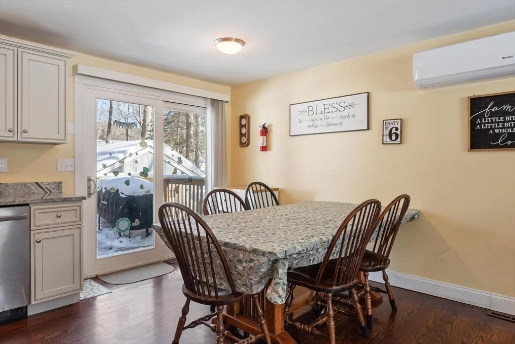 Photo of 6 Balsam Dr