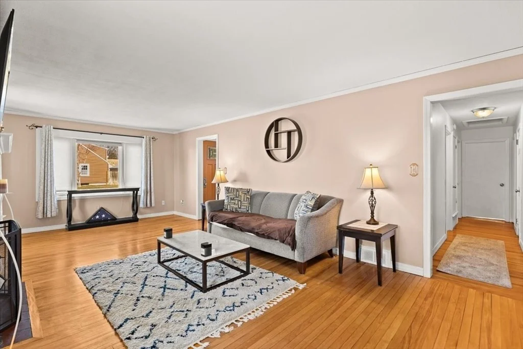 Photo of 49 Cove St