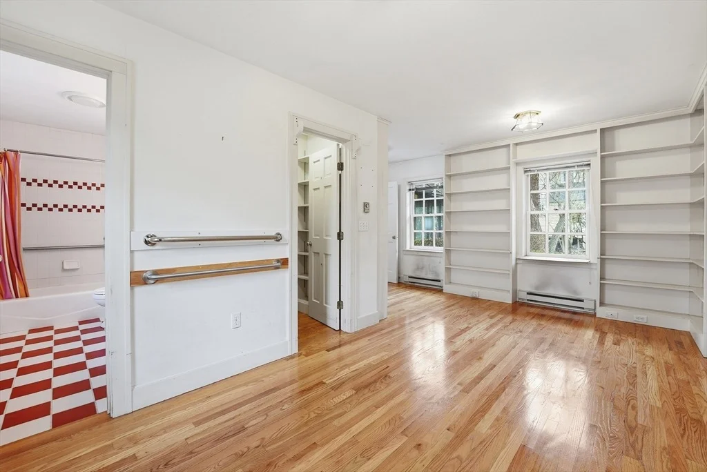 Photo of 104 Spring St