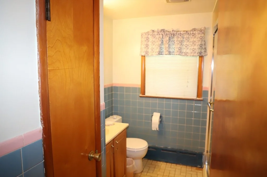 Photo of 25 Peer St.