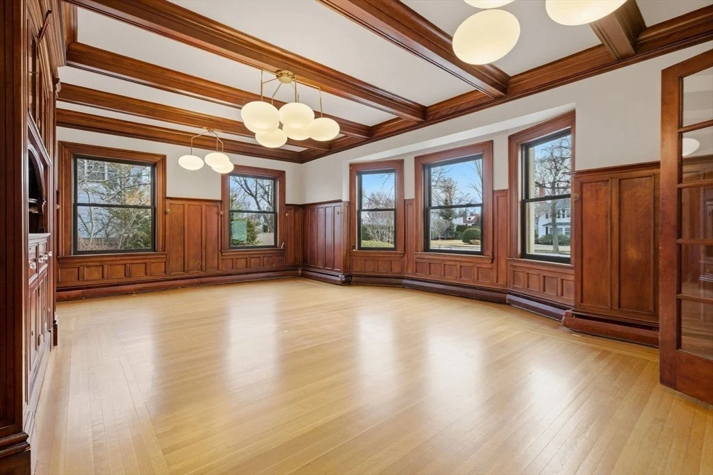 Photo of 2 Ocean Avenue