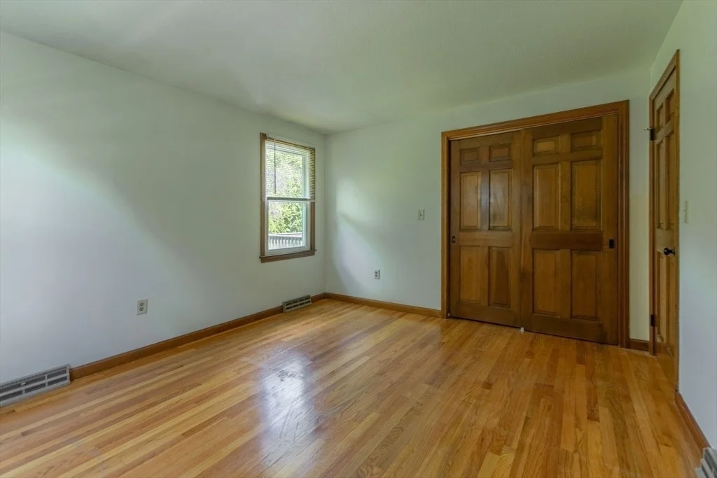 Photo of 629 River Road