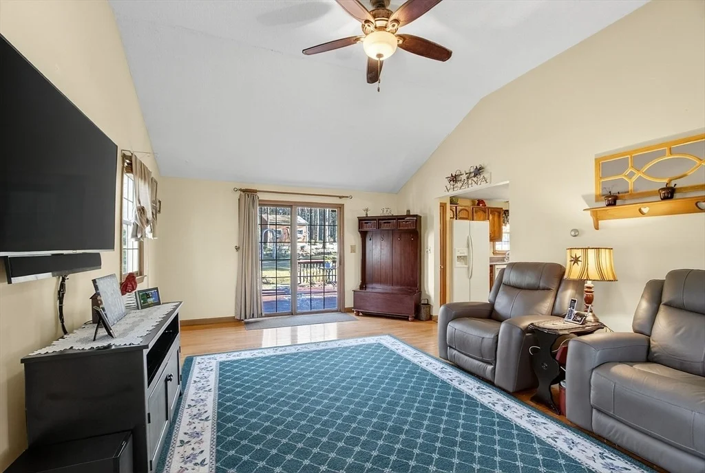 Photo of 302 Ash St