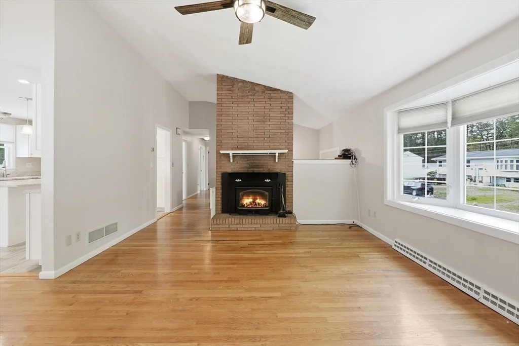 Photo of 31 Lancaster Drive