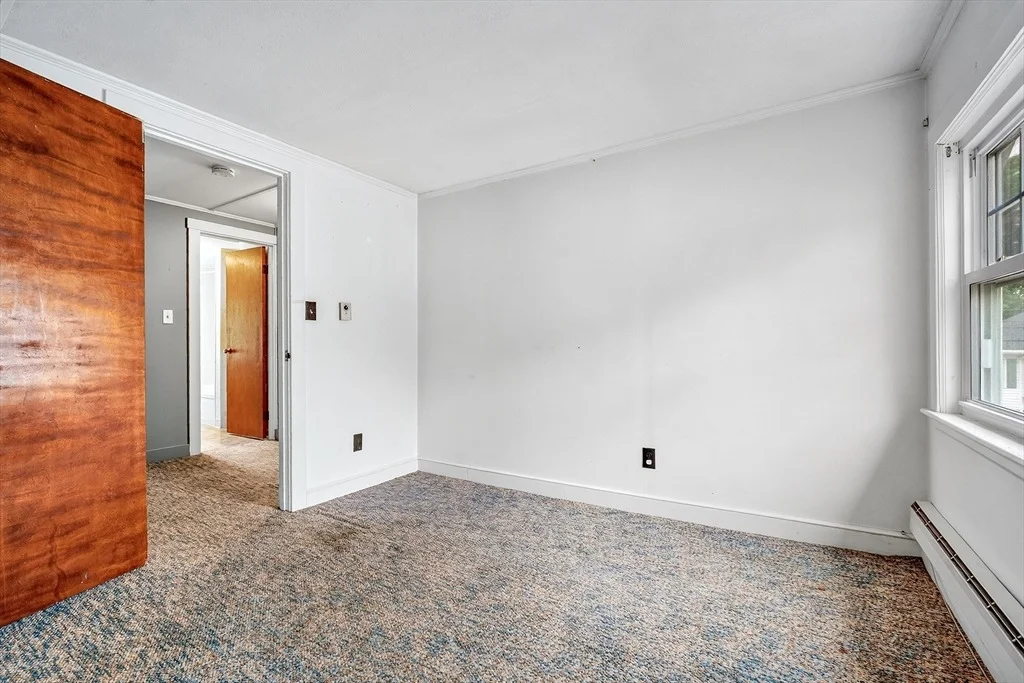 Photo of 37 Riverview St