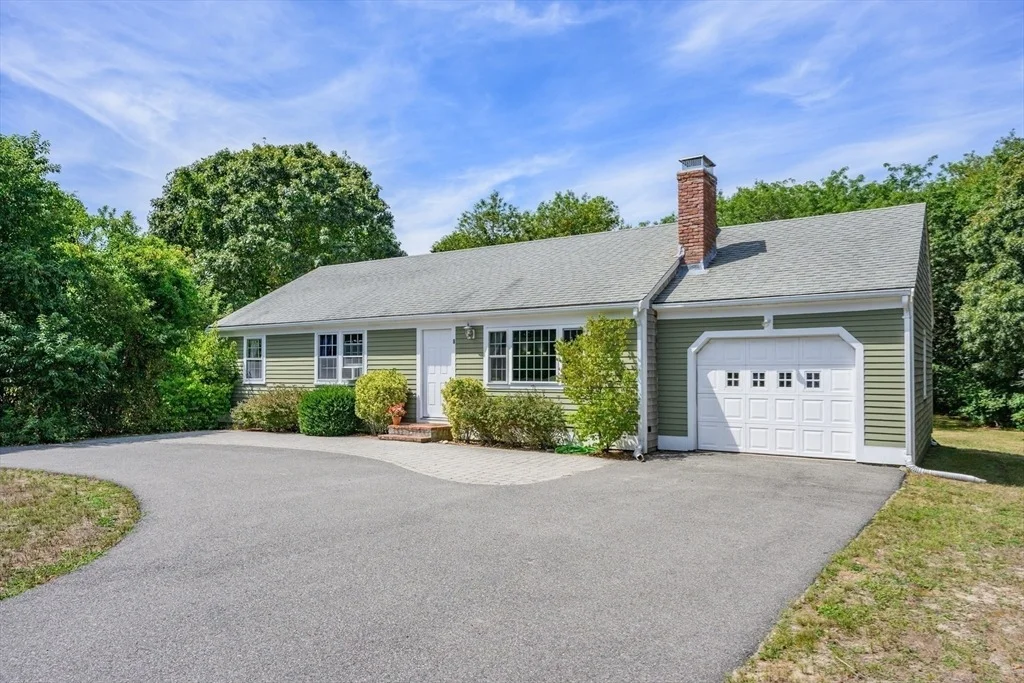 Photo of 8 Hofe Rd