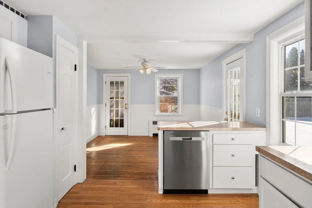 Photo of 25 Newfield Ave
