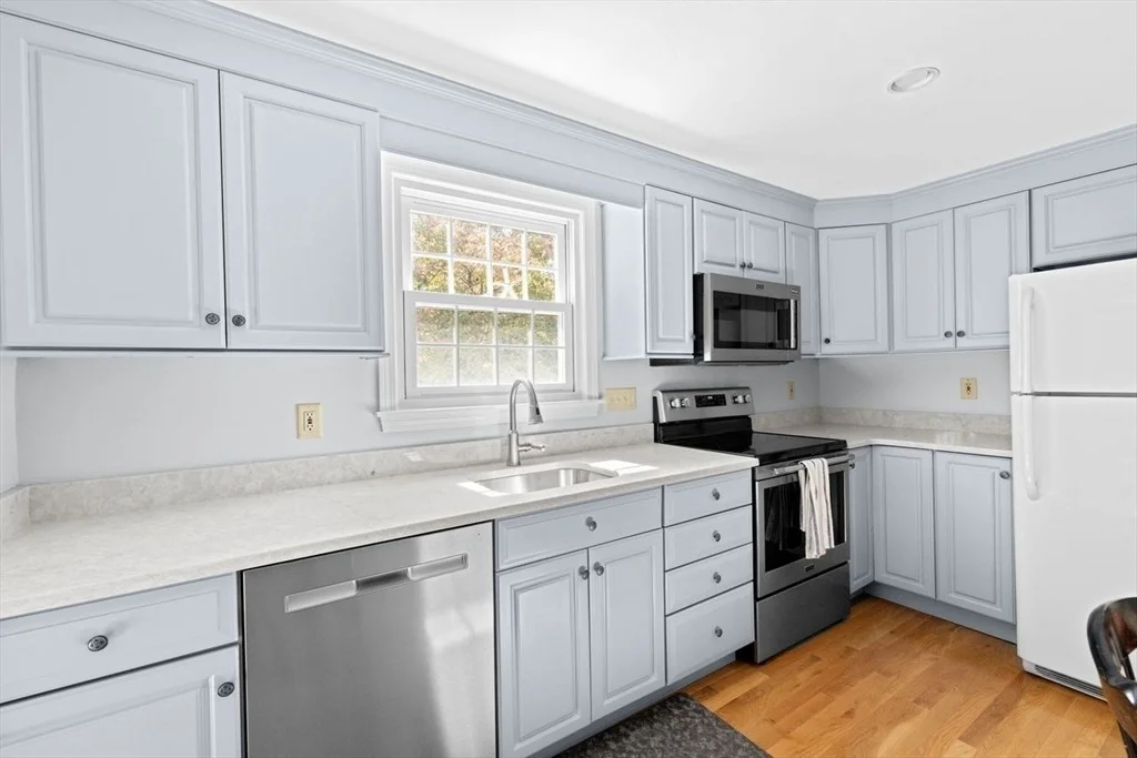 Photo of 28 Riverside Drive