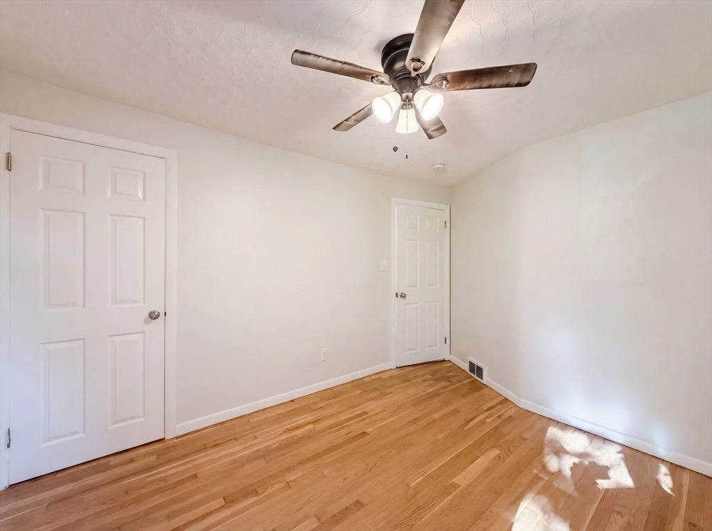 Photo of 17 Vineyard St
