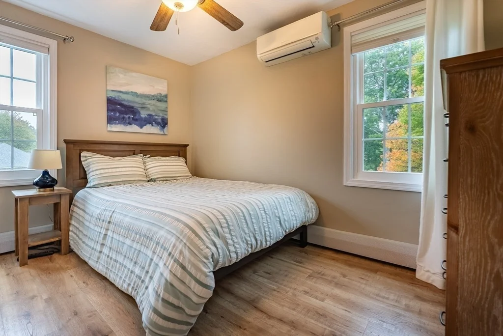 Photo of 20 Forestview Dr