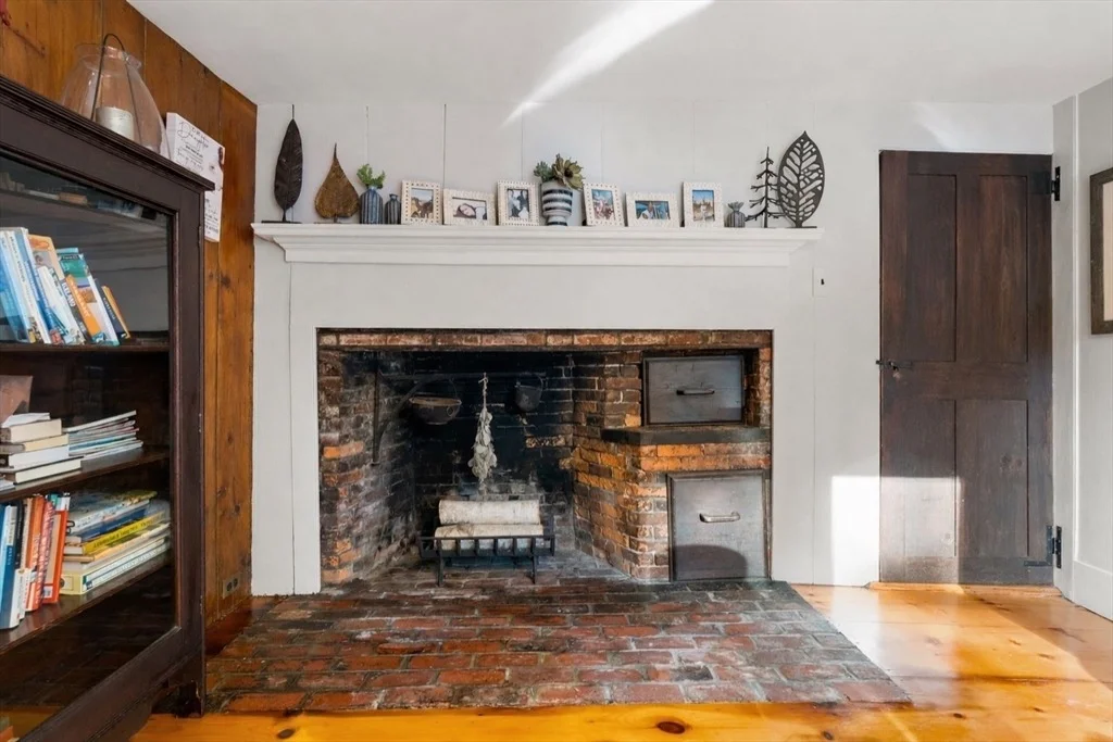 Photo of 552 Forest Street
