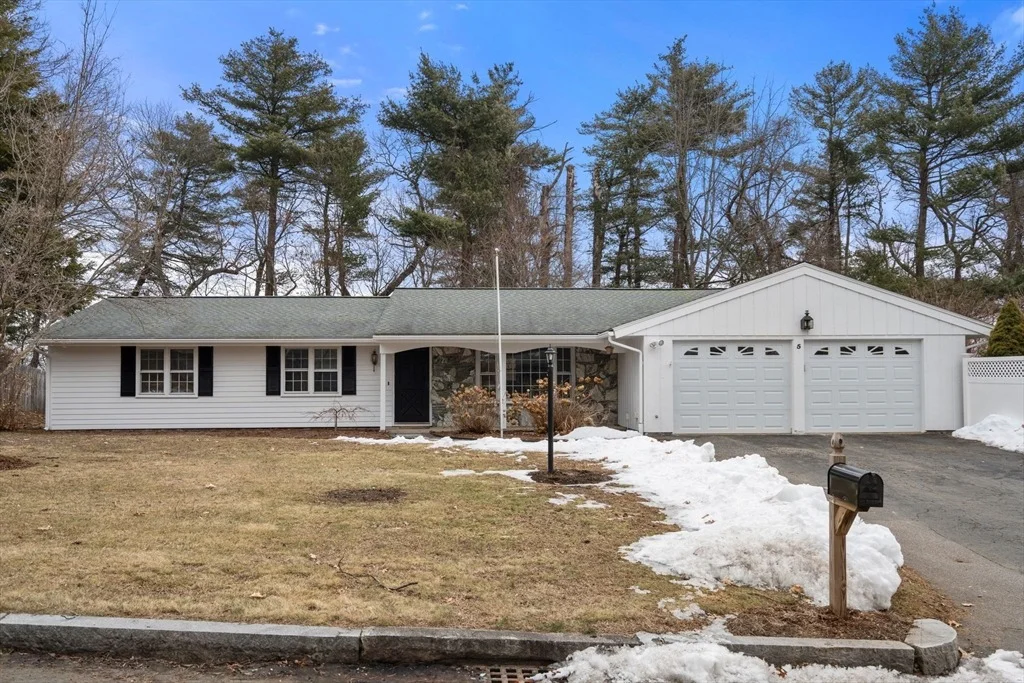 Photo of 5 Hickory Ln