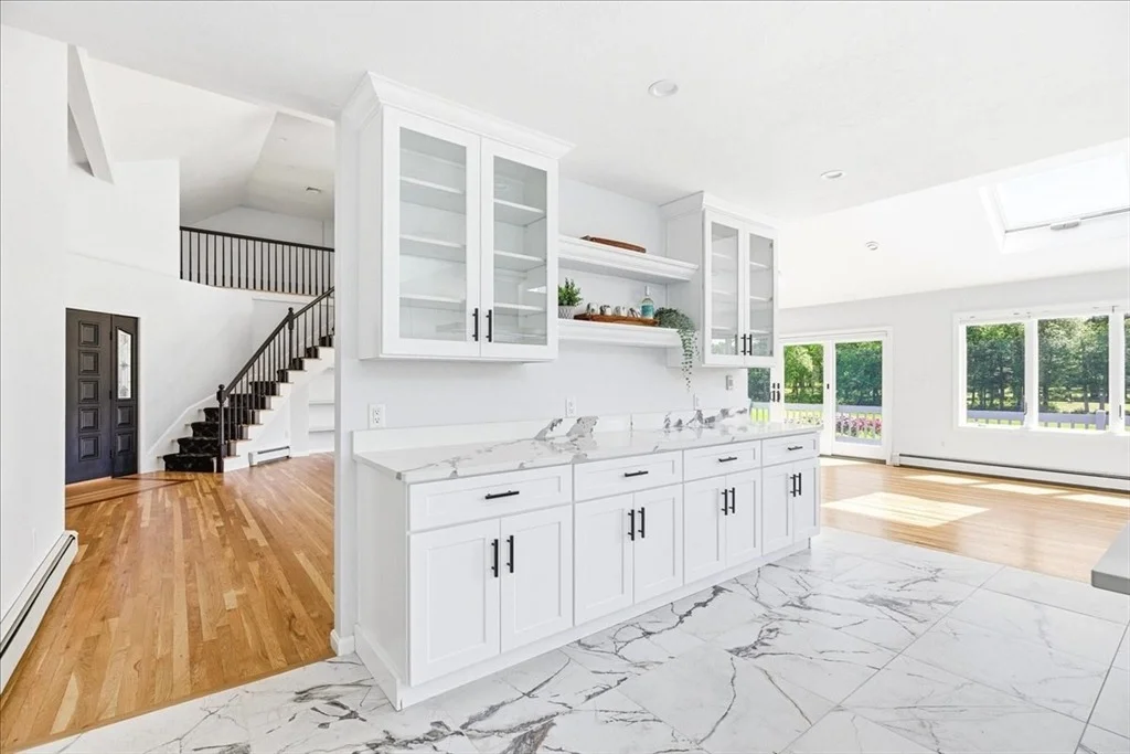 Photo of 139 Fairway Dr