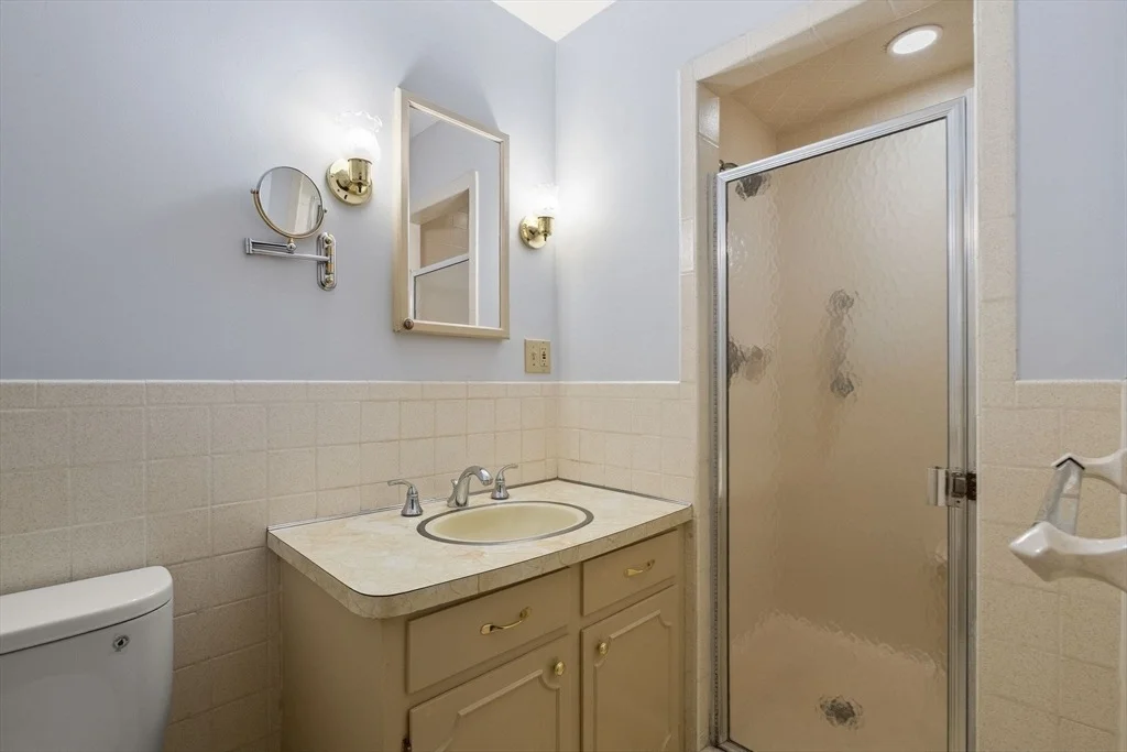 Photo of 39 Walsh Ave