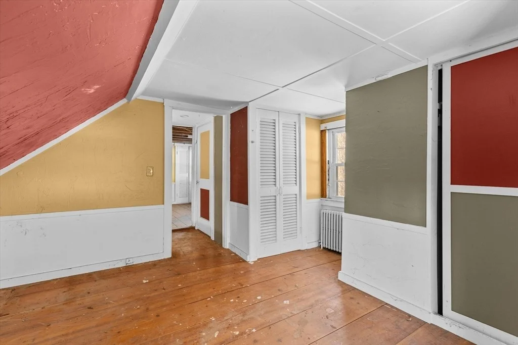 Photo of 153 W. Main St.