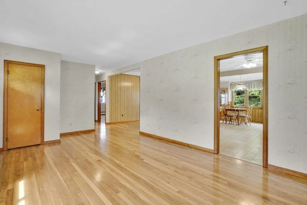 Photo of 300 Circle Dr