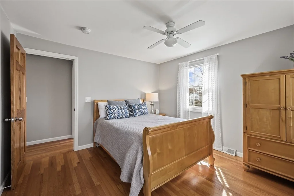 Photo of 9 Metacomet Road