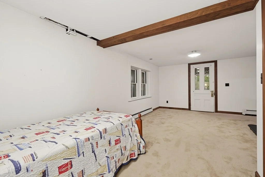 Photo of 42 Flash Rd