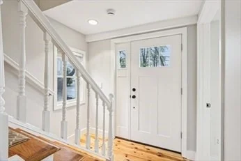 Photo of 118 River Rd