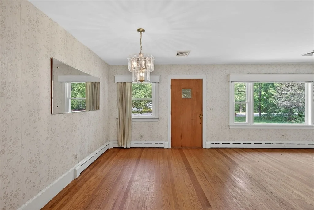 Photo of 61 Harvard Rd