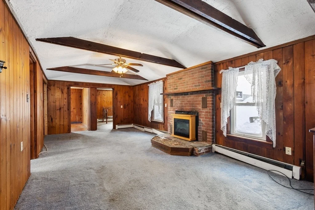 Photo of 178 Brimfield Rd