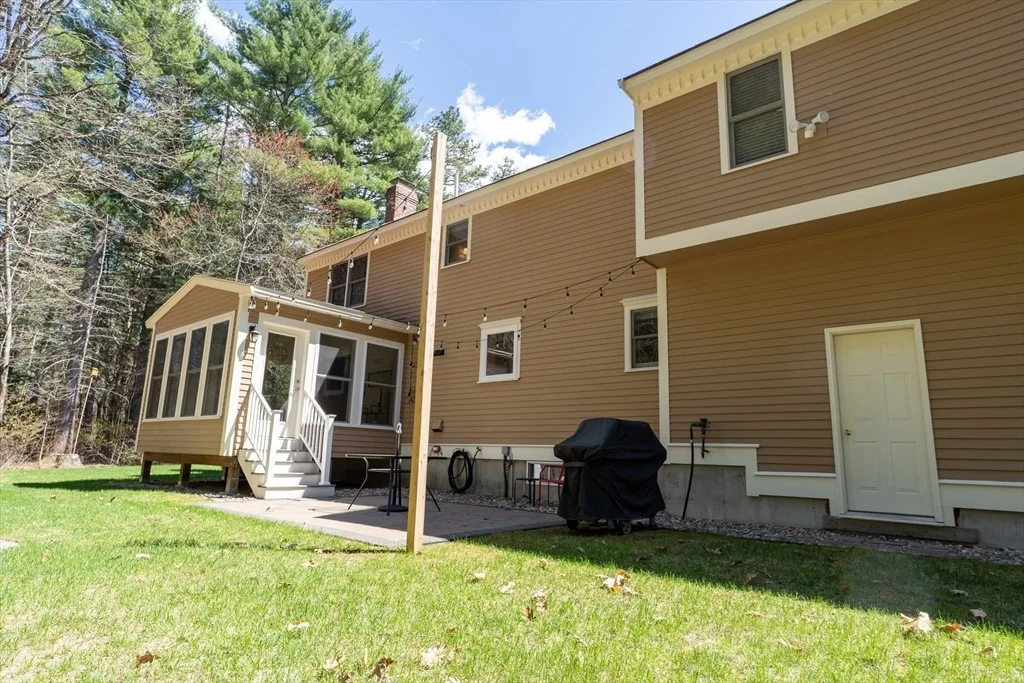 Photo of 20 Squannacook Dr
