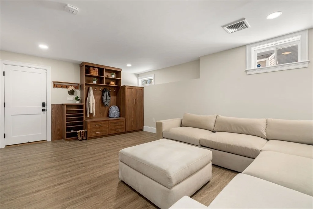Photo of 211 Florence Ave