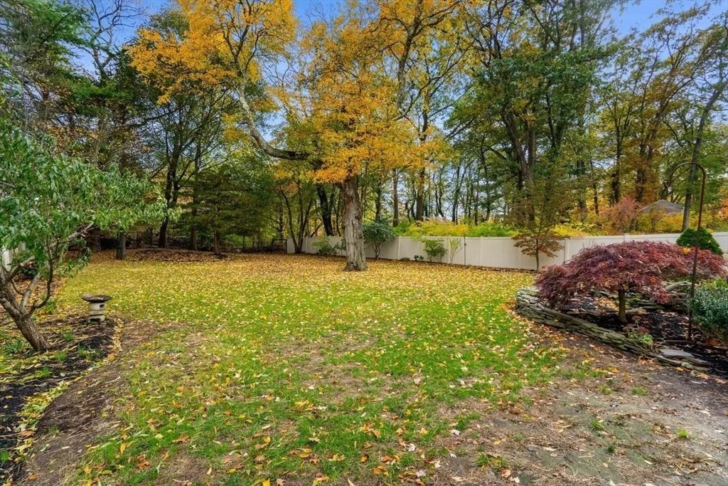 Photo of 215 West Shore Dr