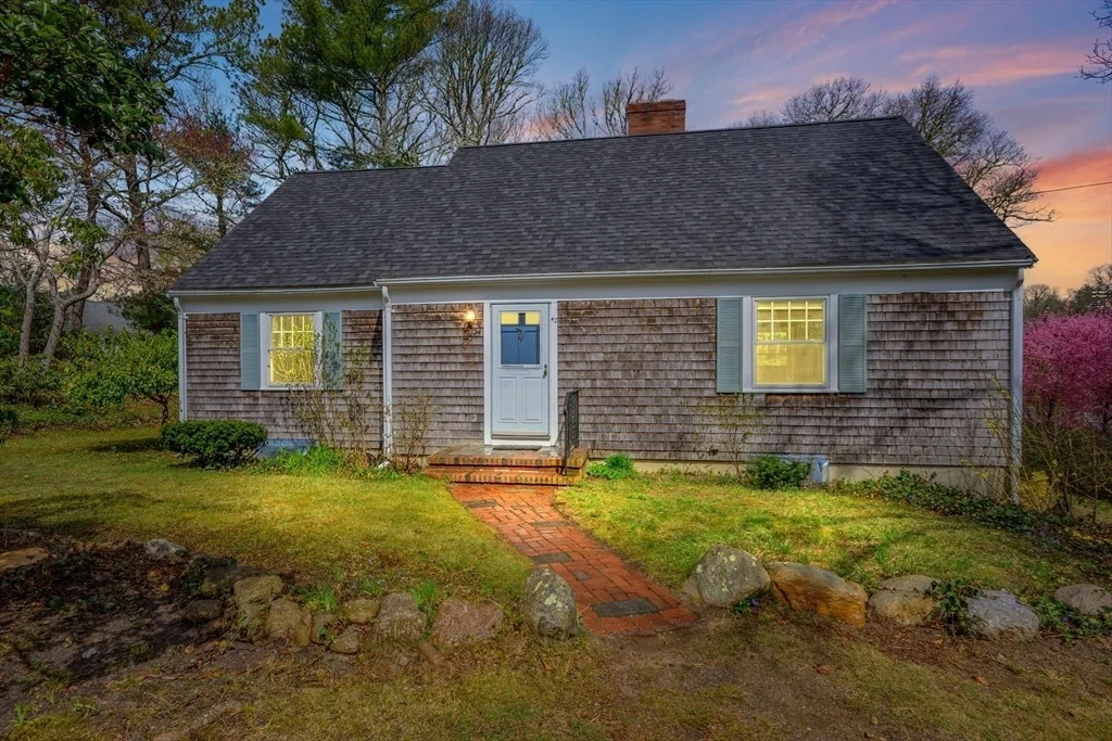 Photo of 42 Oak Ln