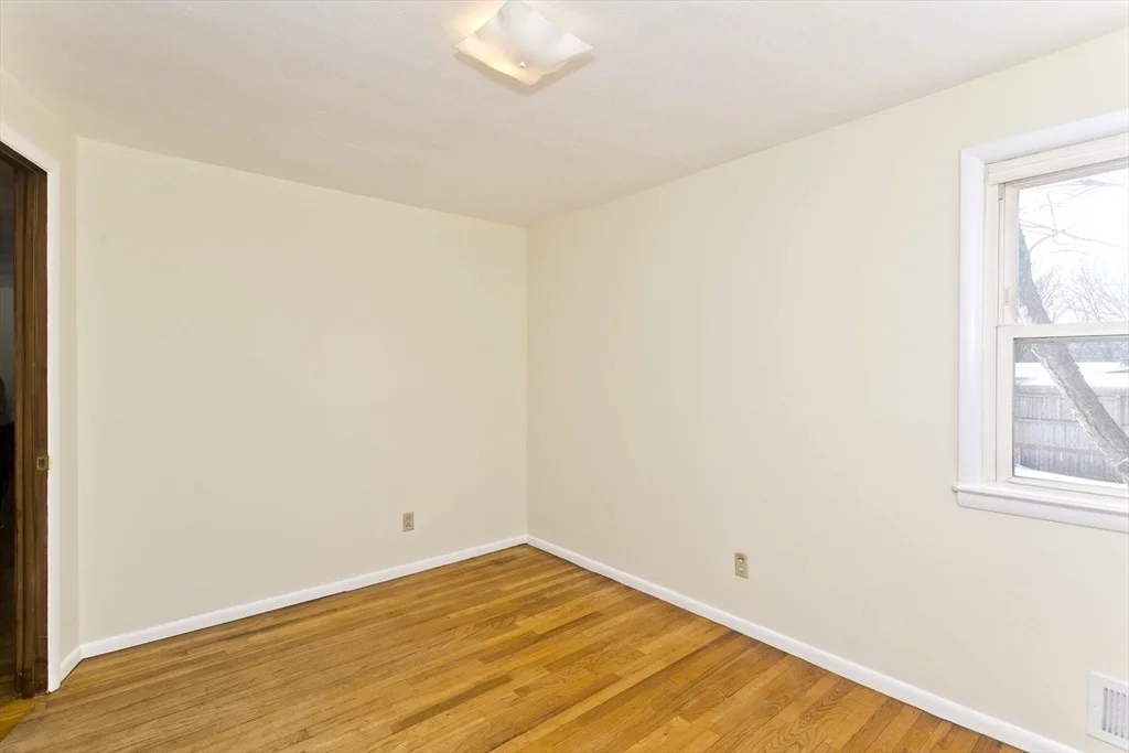 Photo of 10 Calvin St
