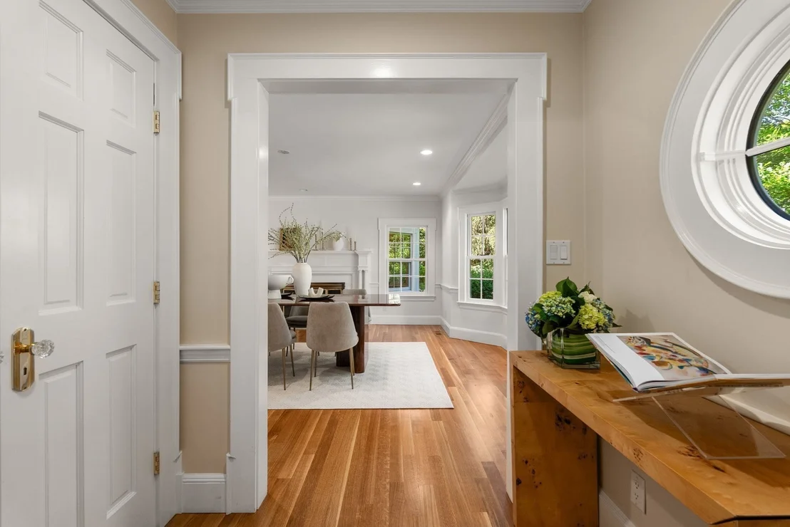 Photo of 1 Kenilworth Circle