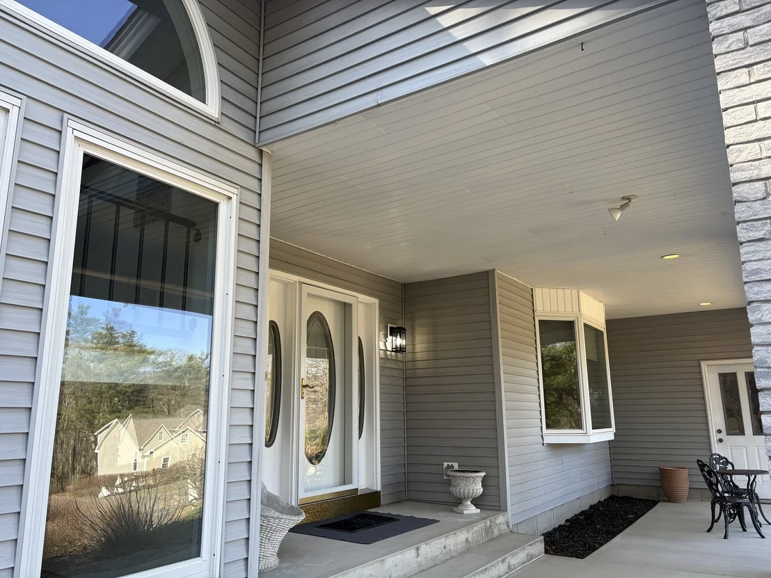 Photo of 321 Westerly Cr.
