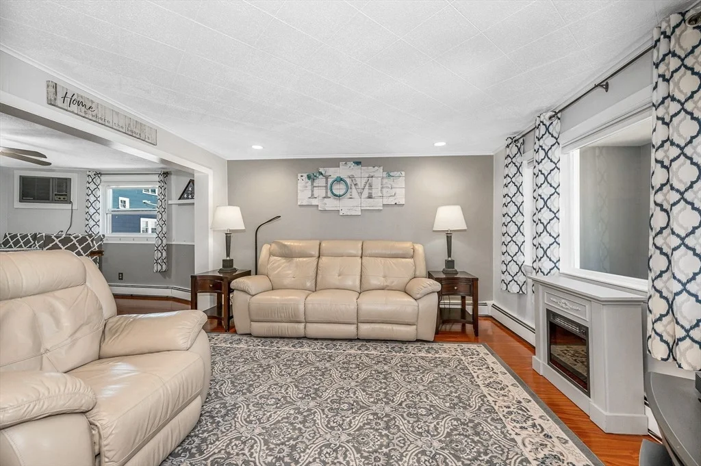Photo of 40 Marie Ave