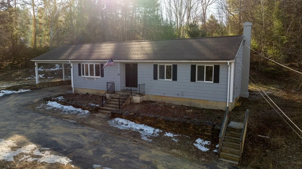 Photo of 28 Long Hill Rd