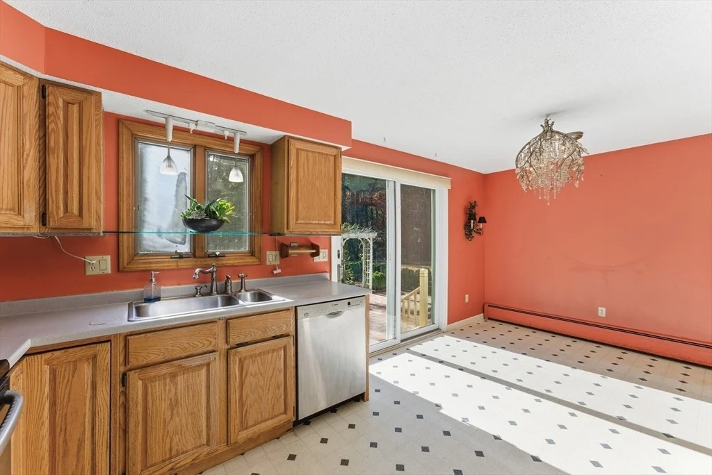Photo of 6 Emily Ln