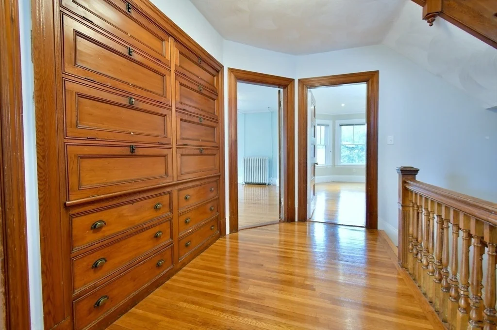 Photo of 141 Beacon St