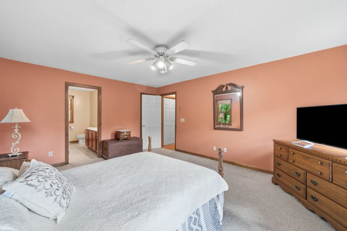 Photo of 22 Grassy Meadow Rd