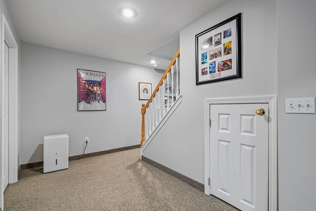Photo of 16 Christopher Dr