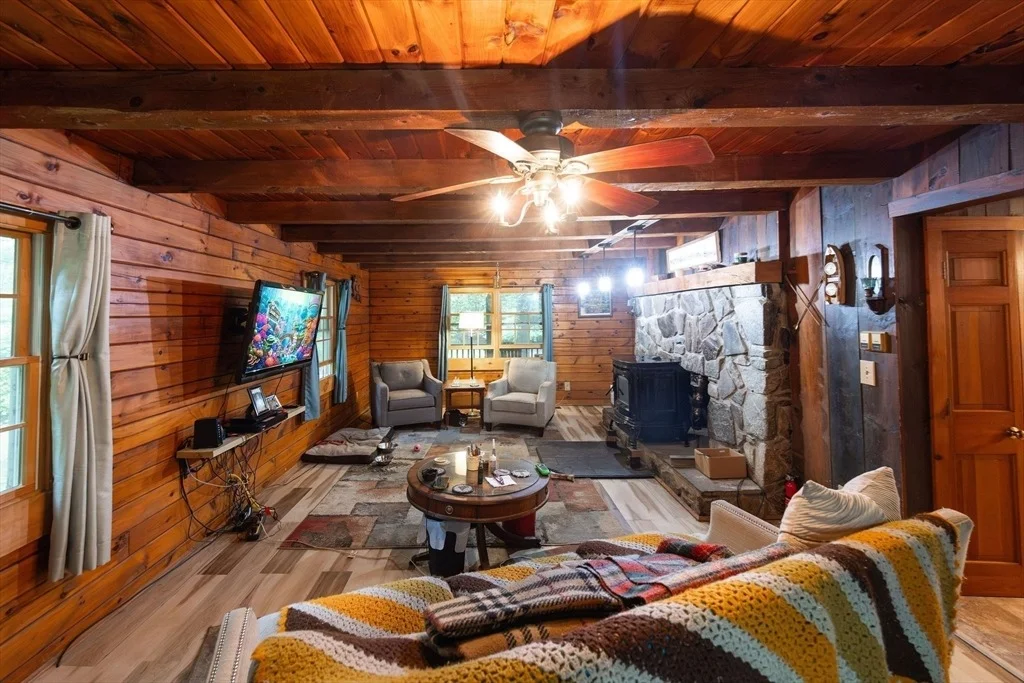 Photo of 230 Keys Rd