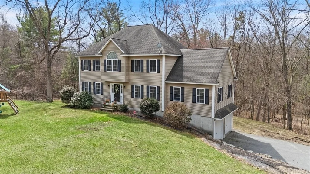 Photo of 380 Richardson Road
