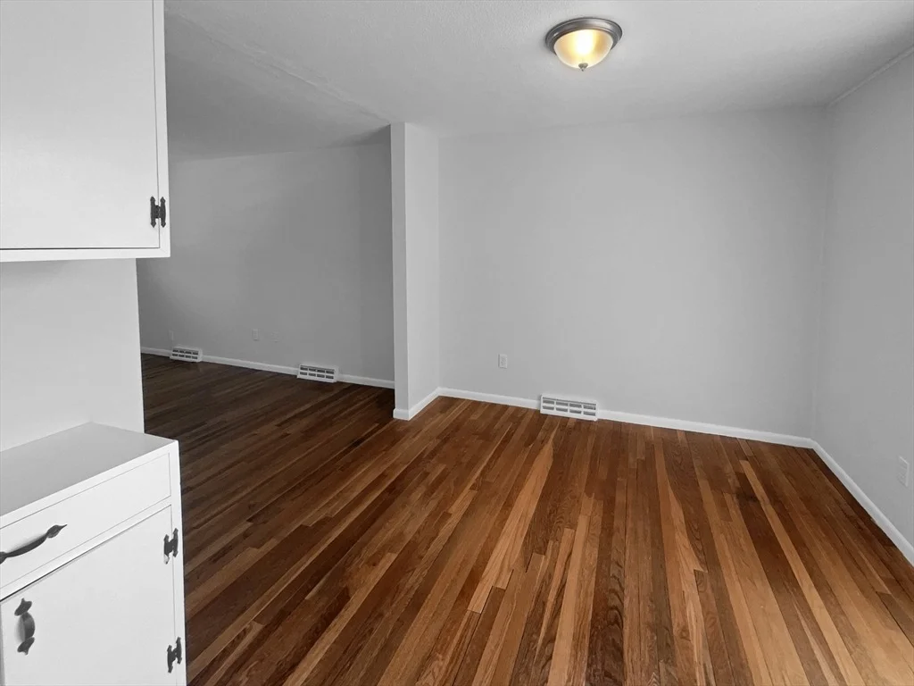 Photo of 14 Sandy Brook Rd